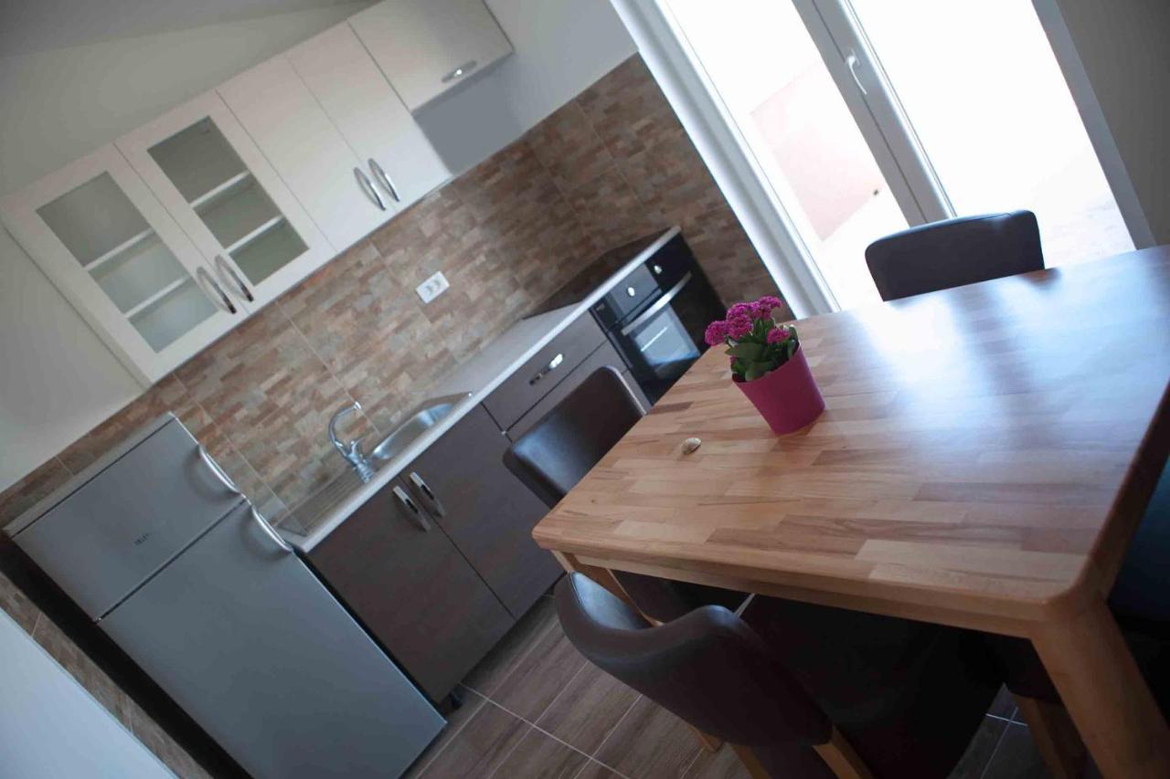 Apartments By The Sea Cove Ostricka Luka, Rogoznica - 13709 外观 照片