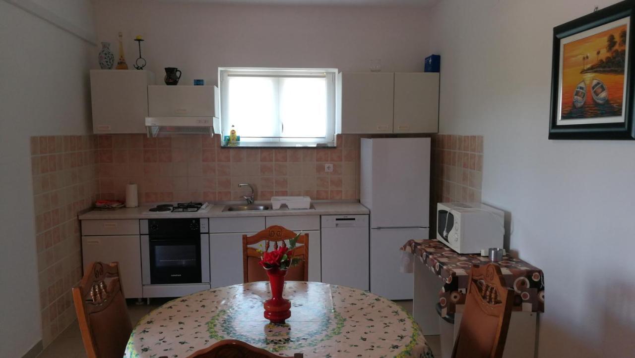 Apartments By The Sea Cove Ostricka Luka, Rogoznica - 13709 外观 照片