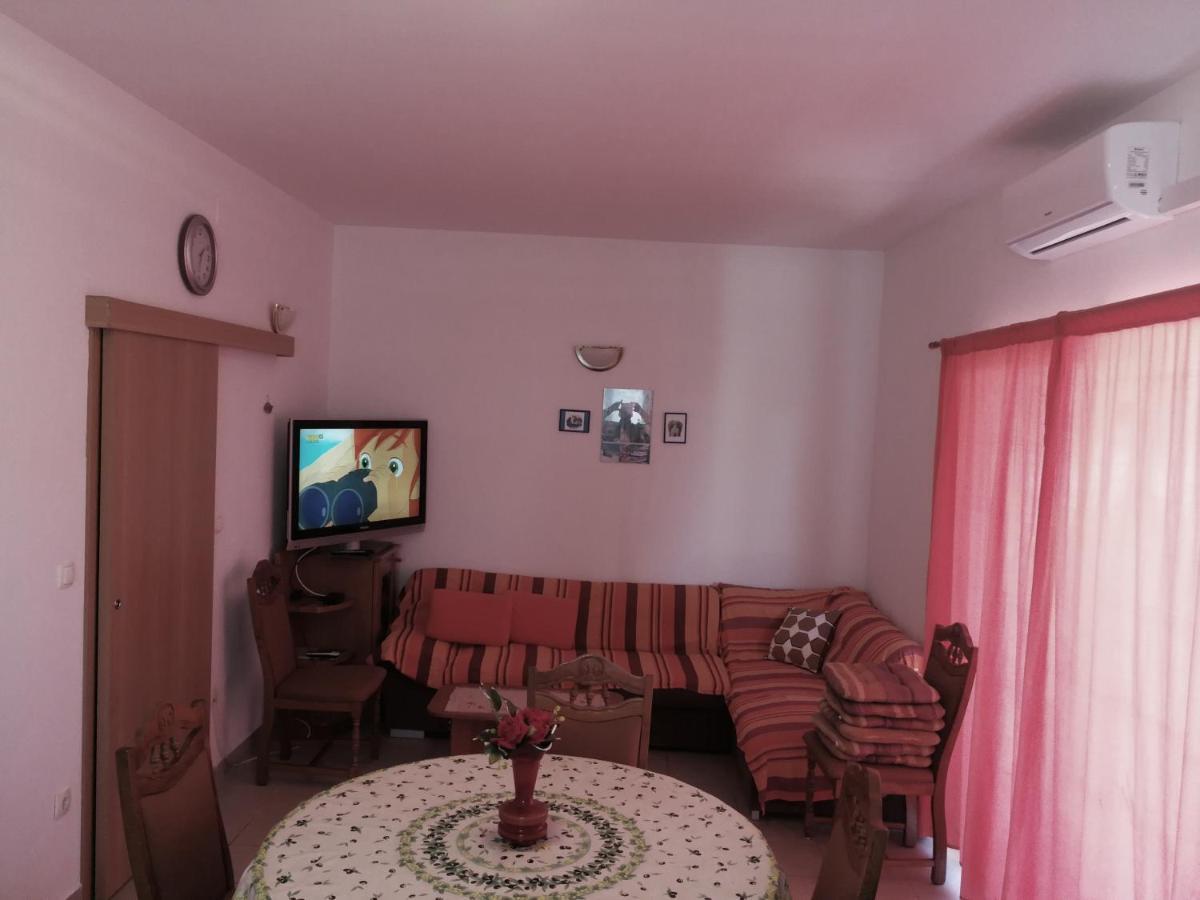 Apartments By The Sea Cove Ostricka Luka, Rogoznica - 13709 外观 照片
