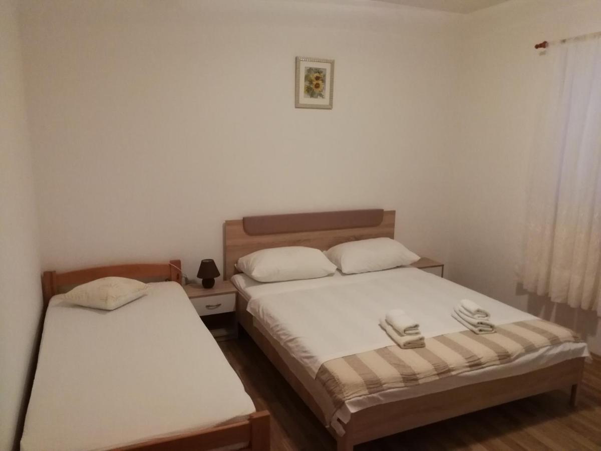 Apartments By The Sea Cove Ostricka Luka, Rogoznica - 13709 外观 照片